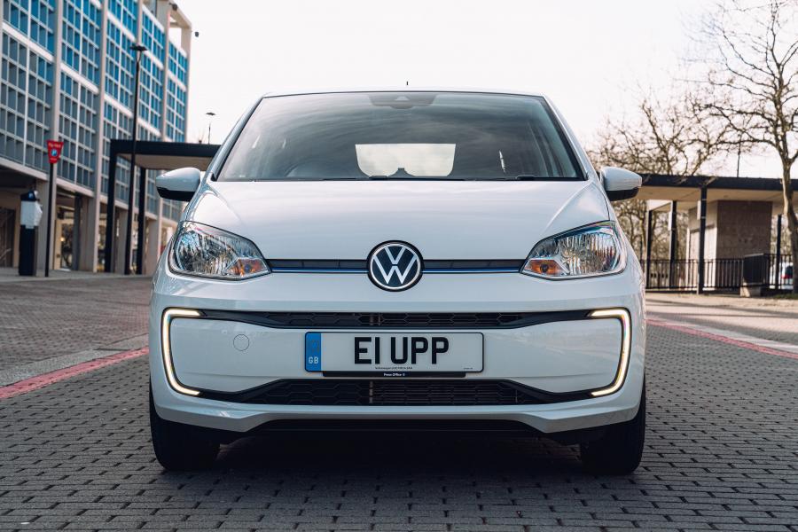  Volkswagen e-up! 2020 года  (UK) (фото 15 из 40)